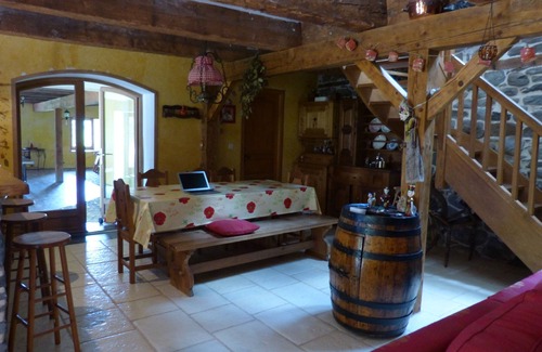 Egliseneuve-d'Entraigues House | Country Cottage/Gite - EGLISENEUVE D'ENTRAIGUES