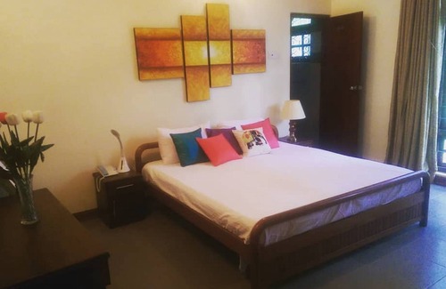 Negombo House | Country Breeze Villa