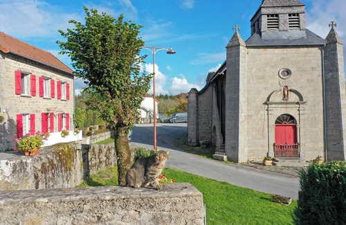 Saint-Pardoux-d'Arnet House | Country cottage La Belle du Clocher - All inclusive