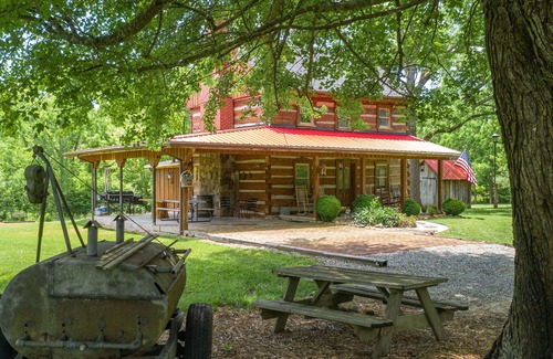 Craig Creek House | Country Cabin with Creek Frontage, High Speed Internet, and Electric Car Charger
