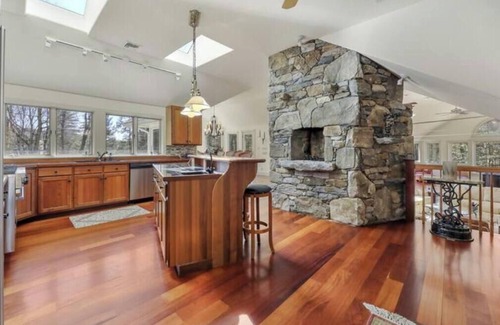 Great Barrington House | Country Castle-Total privacy-just a few minutes from center of Great Barrington