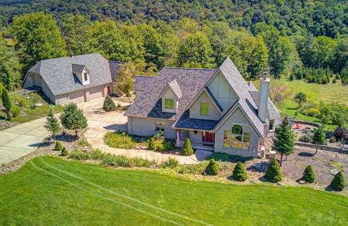 Ellicottville House | Country Chateau’ with Hot Tub & Incredible Views on 15 Acres