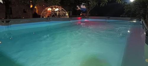 Caiazzo Apartment | Country Chic Antico Casale - piscina idromassaggio lettini, solarium, cinema experience, wifi, parcheggio