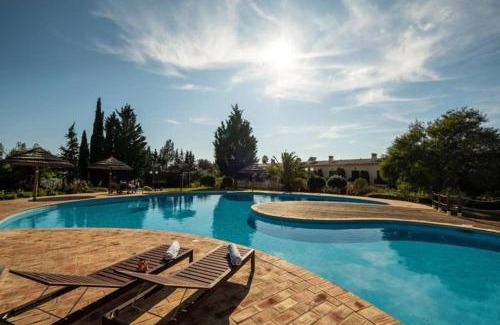 Alcantarilha Apartment | Country chic duplex in Algarve