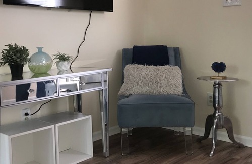 Charlotte Cottage | COUNTRY CLUB COTTAGE