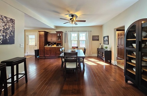 Red Boiling Springs House | Country Colonial Retreat