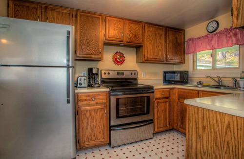 Asheville Cottage | Country Cottage:Cozy, Clean, Private & Central LOC