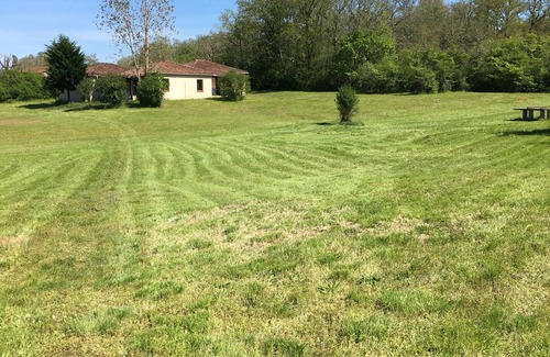 Leobard House | Country cottage
