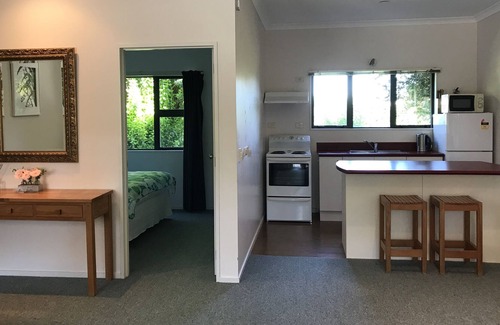 Wairakei Cottage | Country Cottage Taupo