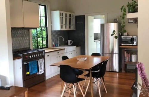 Healesville House | Country Cottage perfect for families