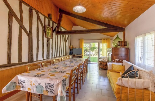 Ginestet House | Country Cottage – Relaxing Getaway with Pool in Ginestet