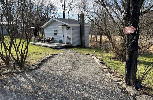 Saugerties Cottage | Country Cottage with beautiful views and easy access to Catskills activities.