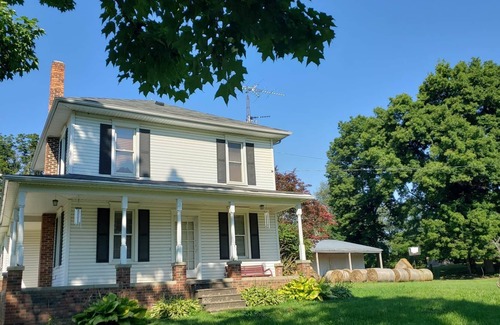 Hillsdale Other | Country Farmhouse close to Hillsdale College