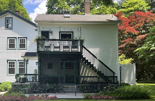 East Hampton House | Country getaway in 2 family home, huge yard & grounds, minutes from lakes & more