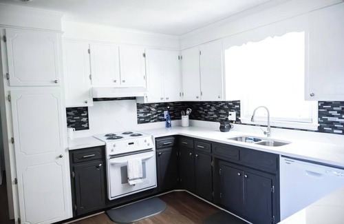 Campobello House | Country Getaway. PET-Friendly!