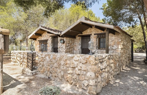 Pilar de la Horadada Villa | Country House 'Cambiardeaires Rural Piedra' with Mountain View, Wi-Fi and Air Conditioning