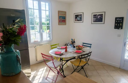 Bonneville-la-Louvet House | Country house in the Pays d'Auge between villages