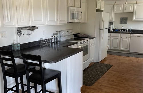 Nine Mile Falls House | Country Home (minutes from state park trails)