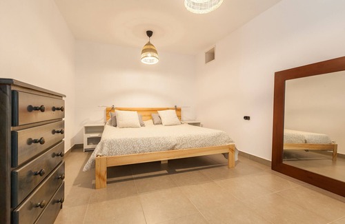 Vallromanes House | Country home 'Naturaleza Y Playa A 25' Barcelona' with Mountain View, Wi-Fi and Air Conditioning
