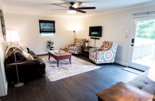 Powell House | Country home, soaker tub, firepit, 11mi to UTK
