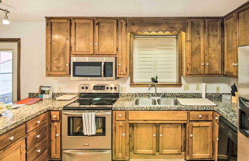 Watertown House | Country Home w/Fire Pit: 40 Mi to Nashville!