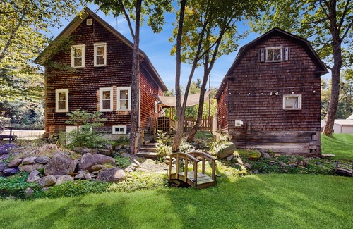 Jefferson House | Country home w/stream, yard, garden, snowmobile access, nr Santa's Village