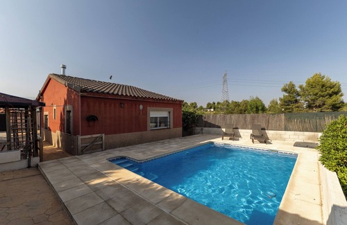 Fuentiduena de Tajo House | Country House 'Casa Fina' with Private Pool, Shared Terrace and Wi-Fi