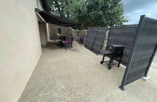 Gouezec House | Country house 2 minutes from the canal