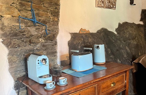 Seia Cottage | Country house 2 rooms.Self catering Refúgio da Estrela for 4 people