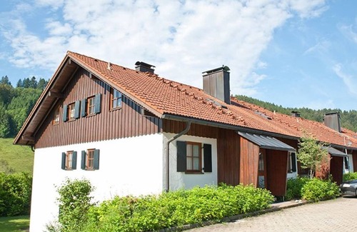 Missen Apartment | Country house apartment in a quiet location with balcony SH 4/6 - Ferienapartments Schneeheide