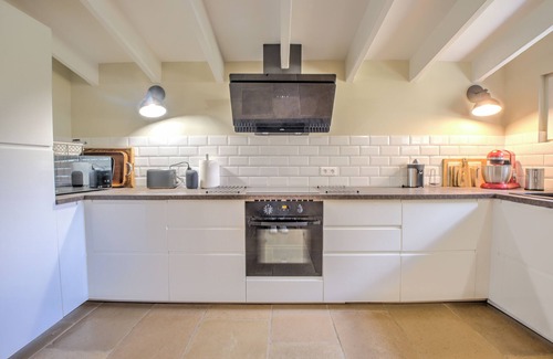 Molieres Villa | Country House 'Demeure Rénovée De Standing' with Private Pool, Private Terrace and Wi-Fi