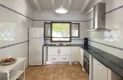 Maria de la Salut Villa | Country House 'Sa Vinya De Montblanc' with Mountain View, Wi-Fi and Air Conditioning