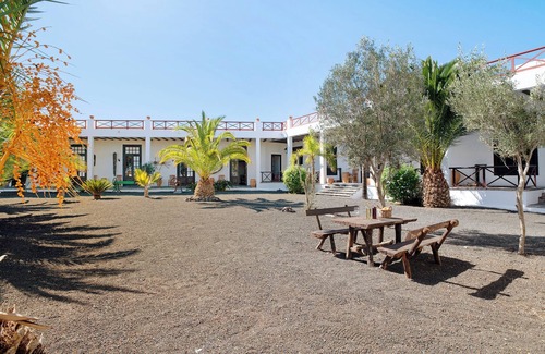 La Vegueta House | Country House 'Finca Emblemática - Nº6 Timbayba' with Mountain Views, Shared Pool and Wi-Fi