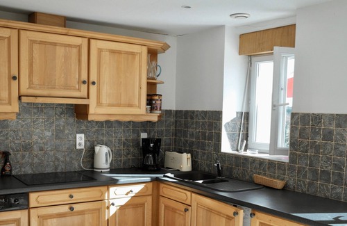 Commequiers Ski Chalet | Country house for 6