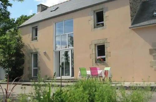 Guilers House | Country house. Green setting. Between the north and south of the department.