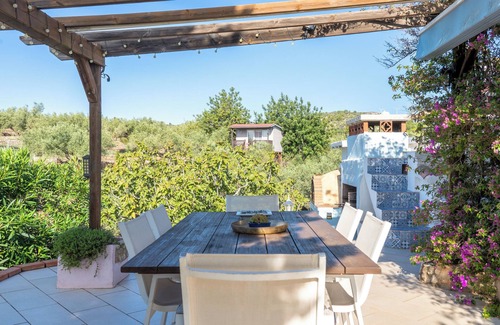 Camarles House | Country House 'Habitacion Doble Jardin' with Mountain View, Shared Pool and Wi-Fi