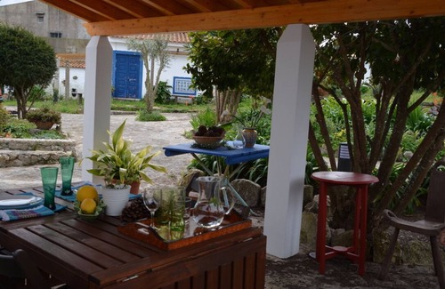 Fontanelas Cottage | Country house in a magical garden near the beach