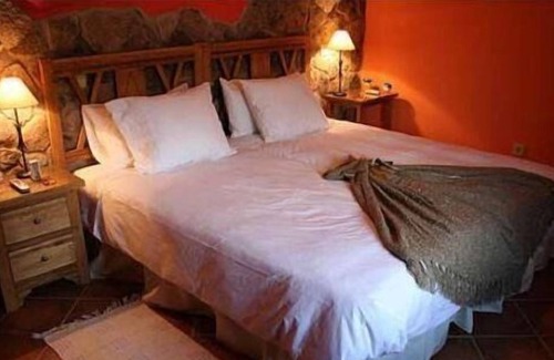 Candeleda House | Country house-inn (full rental) La Guarida del Oso for 15 people