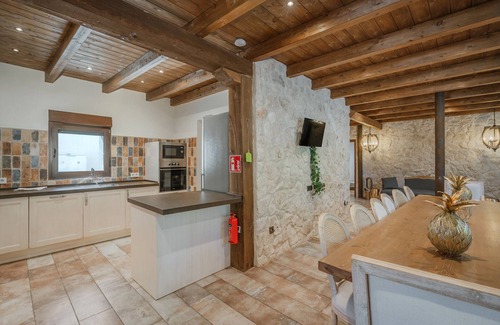 Nieva House | Country House 'La Antigua Taberna' with Private Pool, Wi-Fi, and Air Conditioning