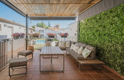 Nieva House | Country House 'La Antigua Taberna' with Private Pool, Wi-Fi, and Air Conditioning