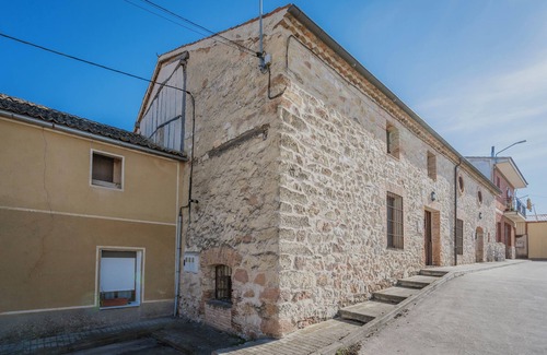 Mozoncillo House | Country House 'La Casería 1' with Private Garden and Wi-Fi