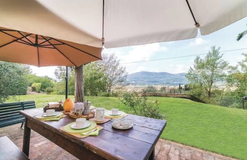 Citta della Pieve House | Country House 'La Francesca' with Private Pool, Private Garden and Wi-Fi