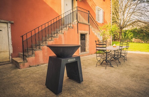 Rouede House | Country House 'Maison De Rouède' with Mountain View, Wi-Fi and Air Conditioning