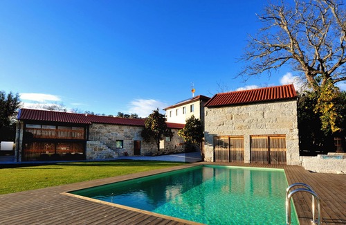Fafe House | Country house Mezzanine. Rustic and modern. Organic Farm 7 hectares of Erm