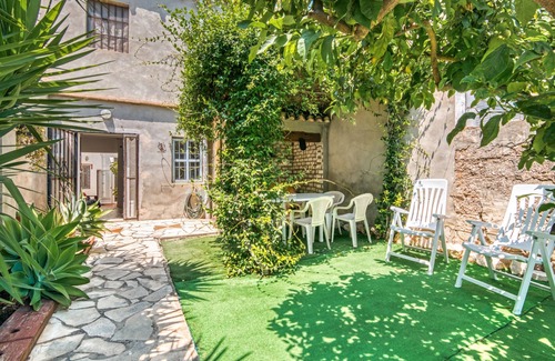 Miramar House | Country House 'Miramar' with Private Terrace, Wi-Fi and Air Conditioning