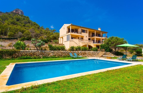 Sant Llorenc des Cardassar Villa | Country House 'Na Penyal' with Sea View, Wi-Fi and Air Conditioning