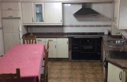 La Bola House | Country House 'O Cantón' with Balcony and Wi-Fi