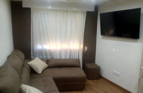 La Bola House | Country House 'O Cantón' with Balcony and Wi-Fi