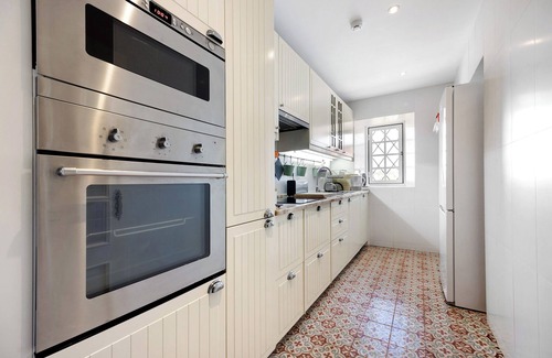 Donalda Villa | Country House "Quinta Da Donalda" with Mountain View, Private Pool & Wi-Fi