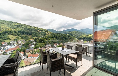Buehlertal Apartment | Country House Room 'Heimatliebe' with Mountain View, Wi-Fi and Air Conditioning